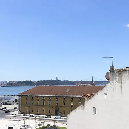 Alfama Golden View By Homing Apartment Lisbon